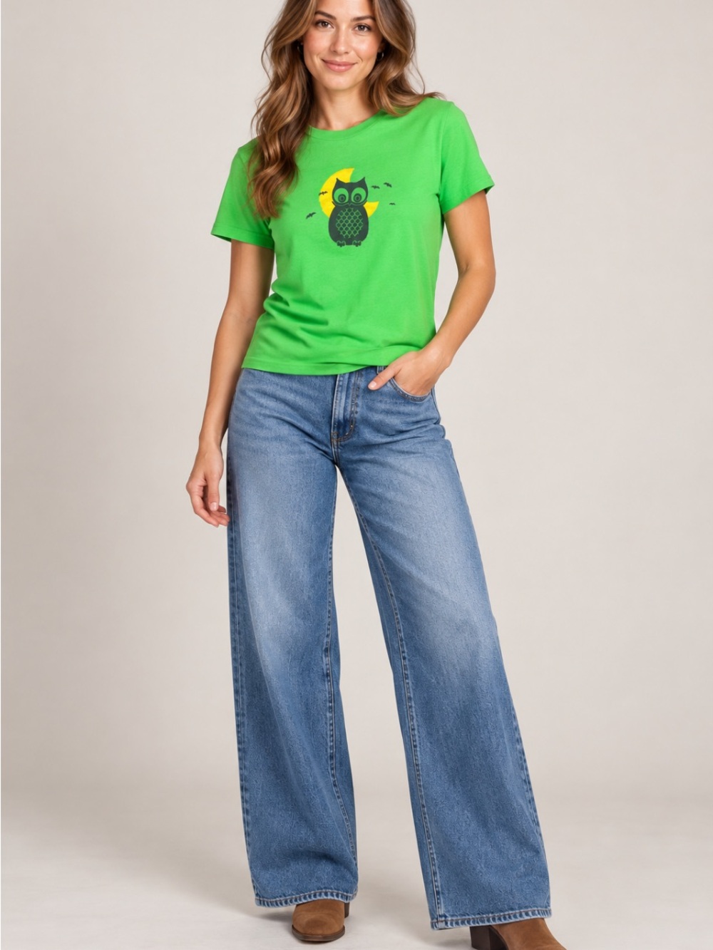 Green Owl Moon & Bats Halloween Graphic Tee – Size Large